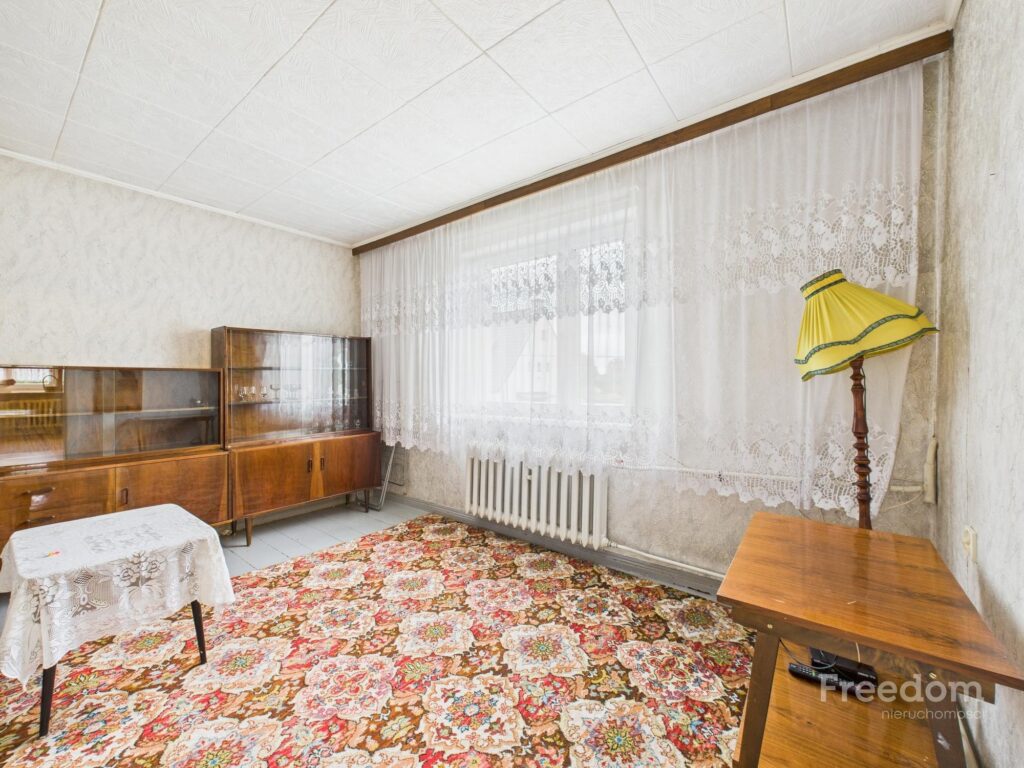 Na sprzedaż dom z piękna działką w Pile - zdjęcie 12