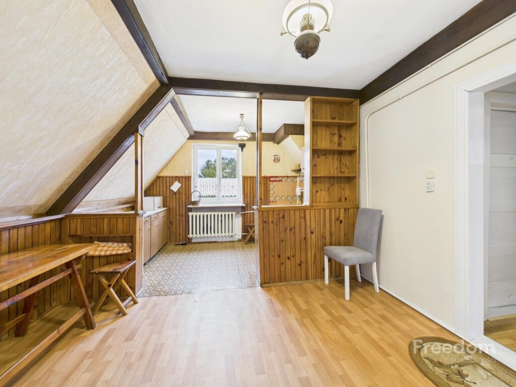 Na sprzedaż dom z piękna działką w Pile - zdjęcie 3