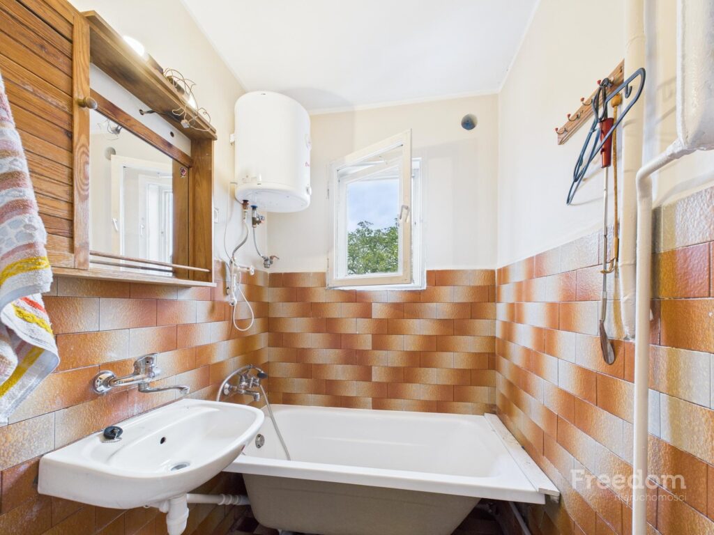 Na sprzedaż dom z piękna działką w Pile - zdjęcie 15