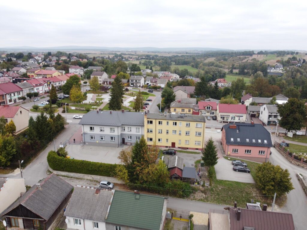 Mieszkanie w samym sercu Iwanisk - zdjęcie 17
