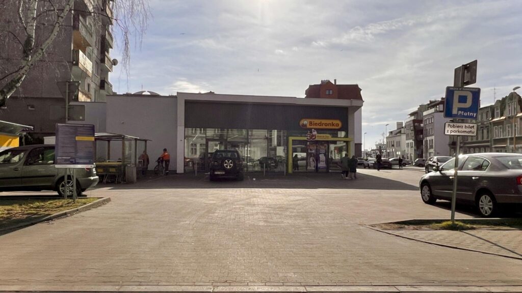 Sprzedam Lokal usługowy obok Lidl i Biedronka. - zdjęcie 3