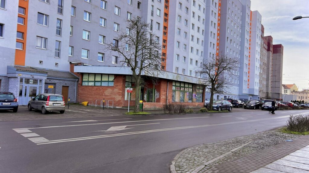 Sprzedam Lokal usługowy obok Lidl i Biedronka. - zdjęcie 4