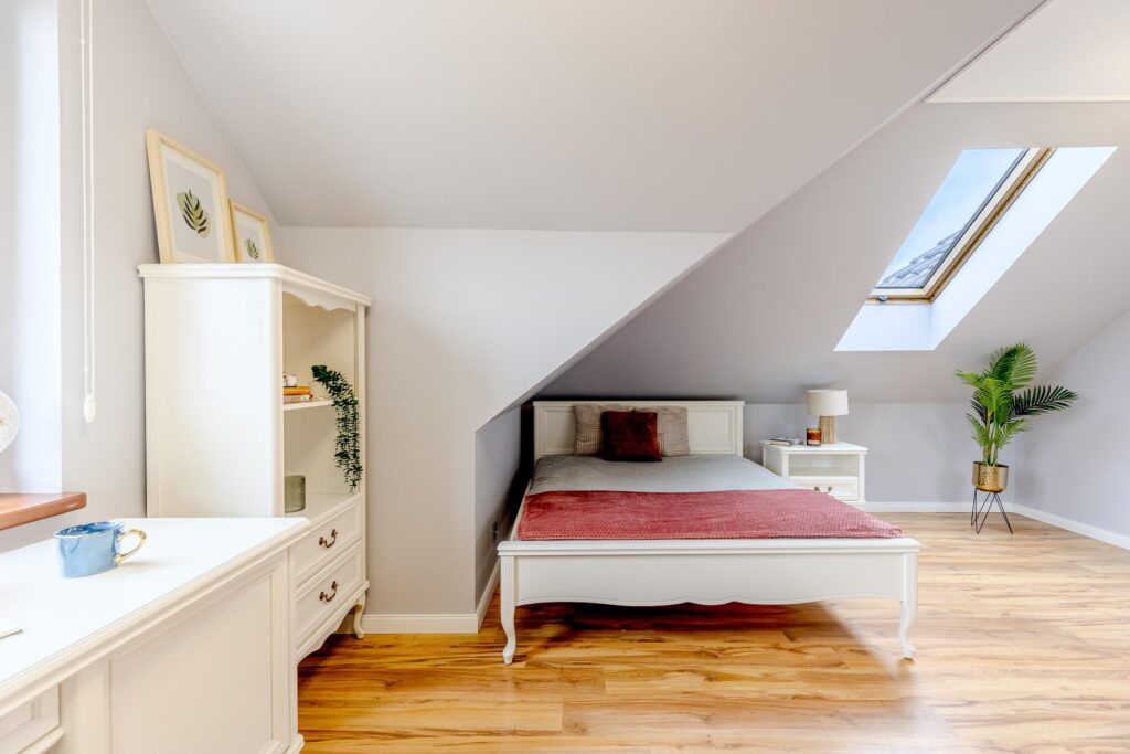 Przestronny, energooszczędny dom z ogrodem i garaż - zdjęcie 10