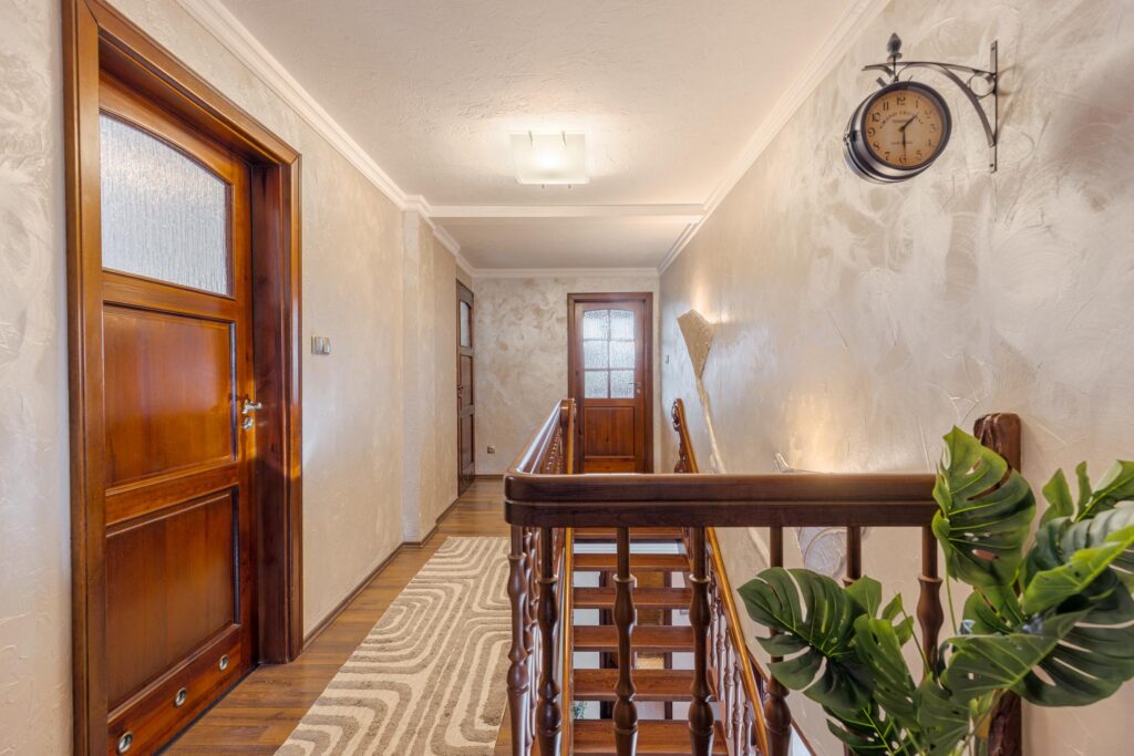 Przestronny, energooszczędny dom z ogrodem i garaż - zdjęcie 20