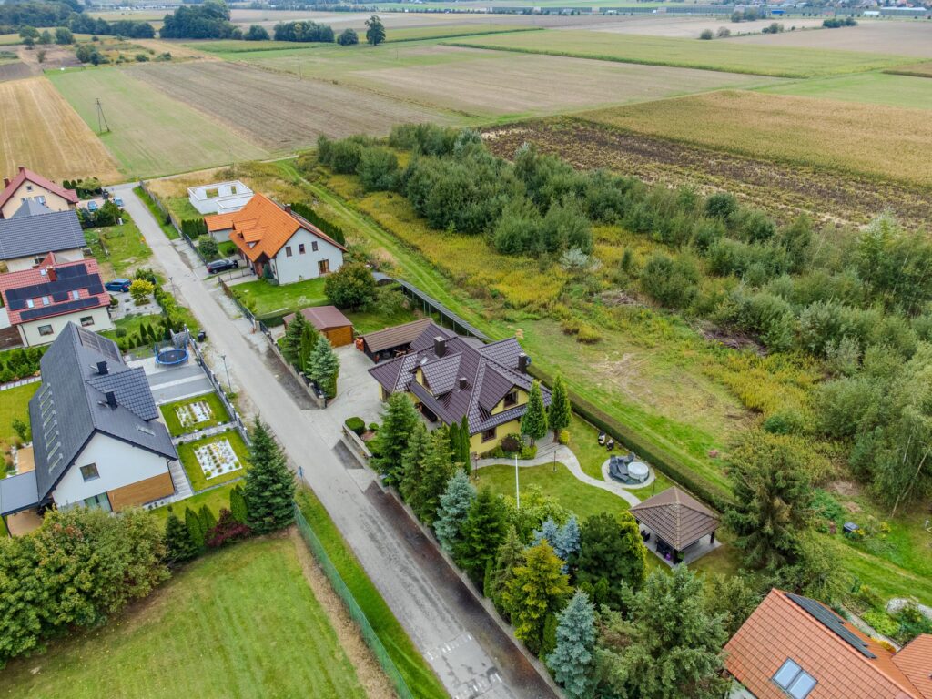 Przestronny, energooszczędny dom z ogrodem i garaż - zdjęcie 25