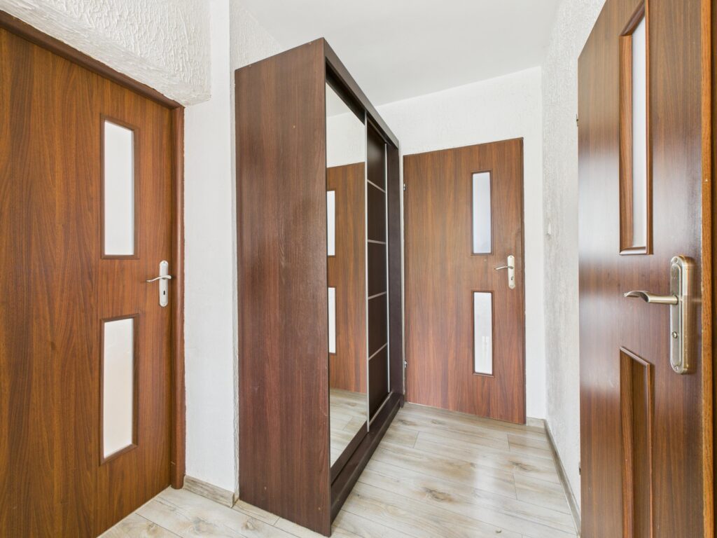 Dom w Olsztynku z ogrodem i tarasem - zdjęcie 14