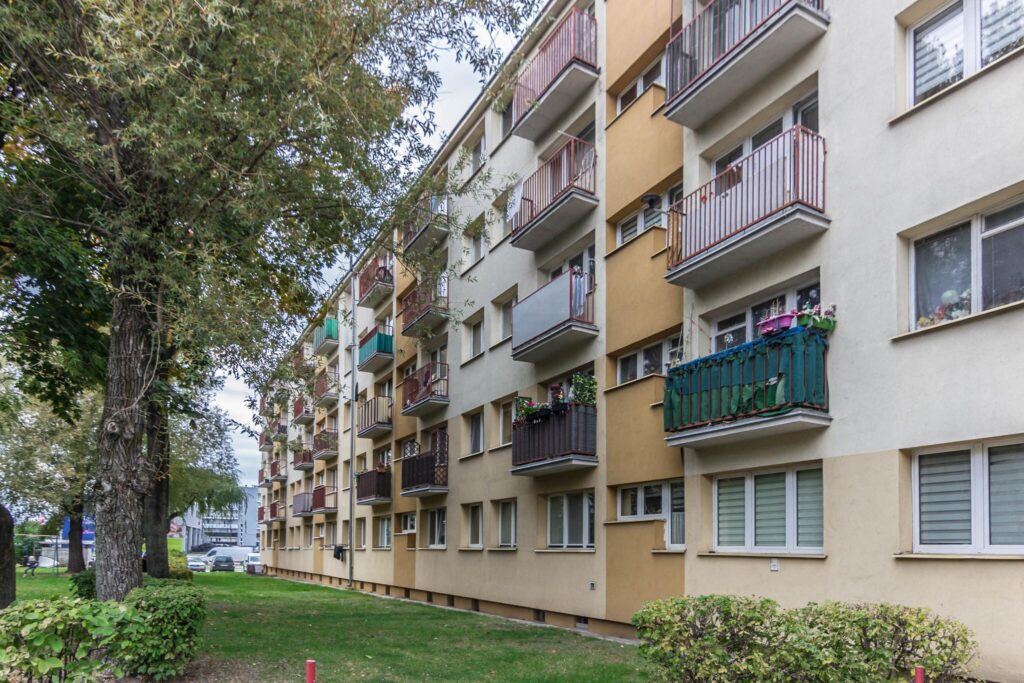 Blisko centrum, z balkonem. - zdjęcie 9