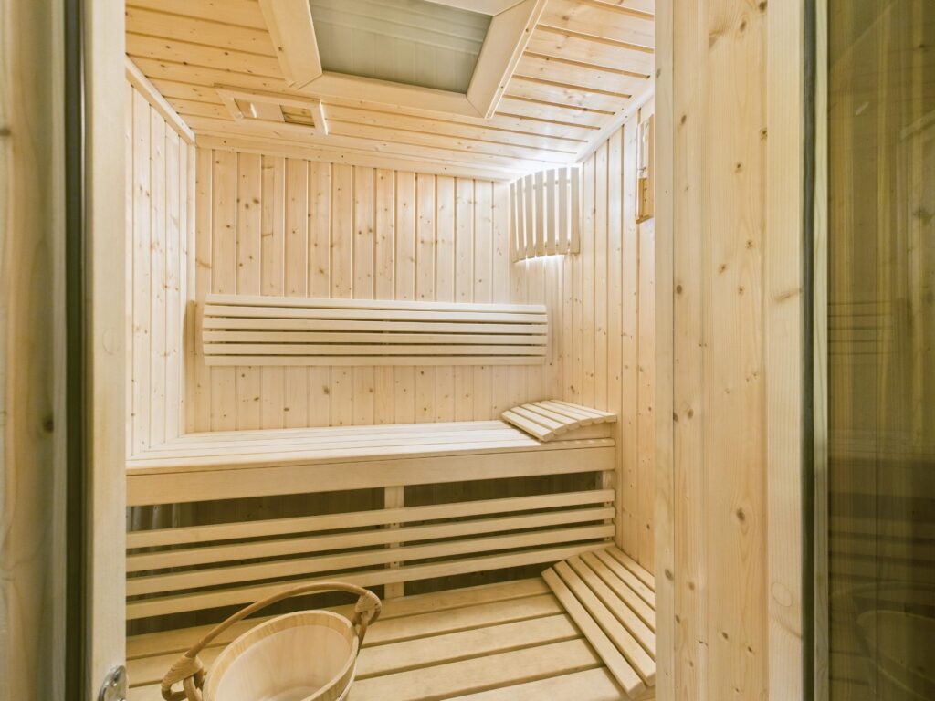 Dom w Tymawie blisko lasu z sauną i dużą działką - zdjęcie 6