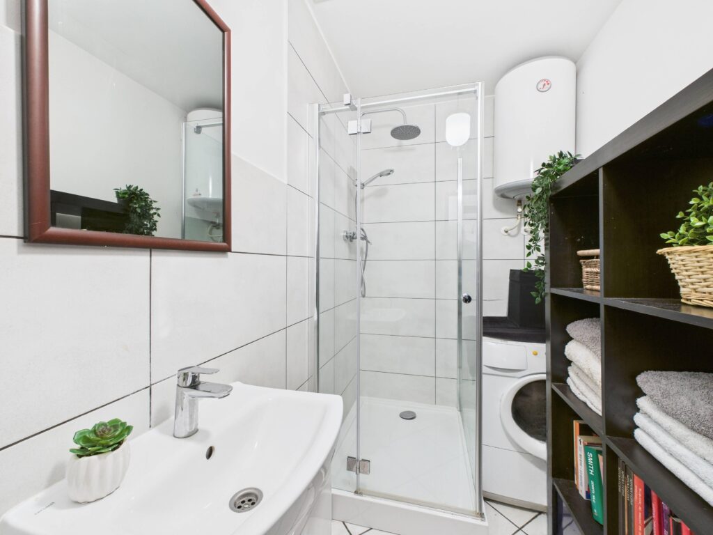 Dom w Tymawie blisko lasu z sauną i dużą działką - zdjęcie 8