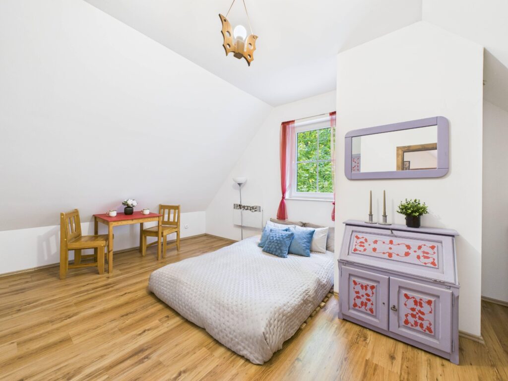 Dom w Tymawie blisko lasu z sauną i dużą działką - zdjęcie 12