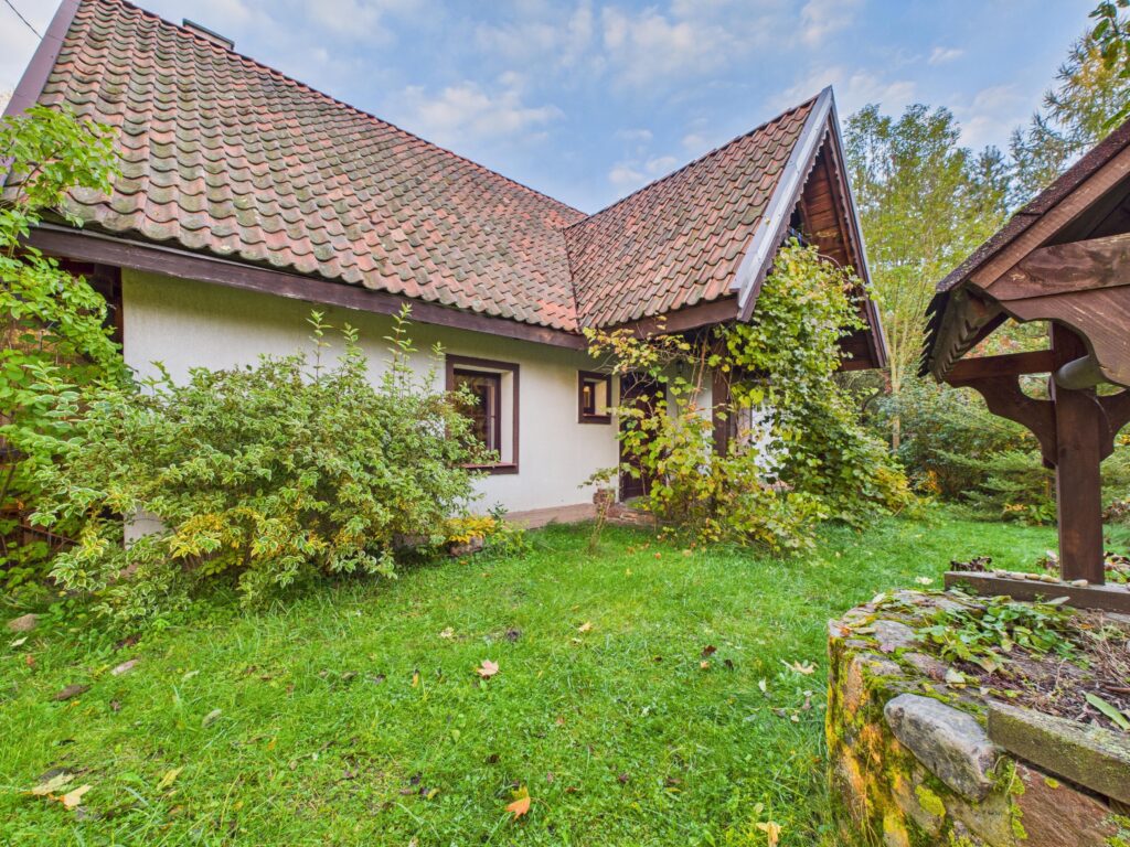 Dom w Tymawie blisko lasu z sauną i dużą działką - zdjęcie 23