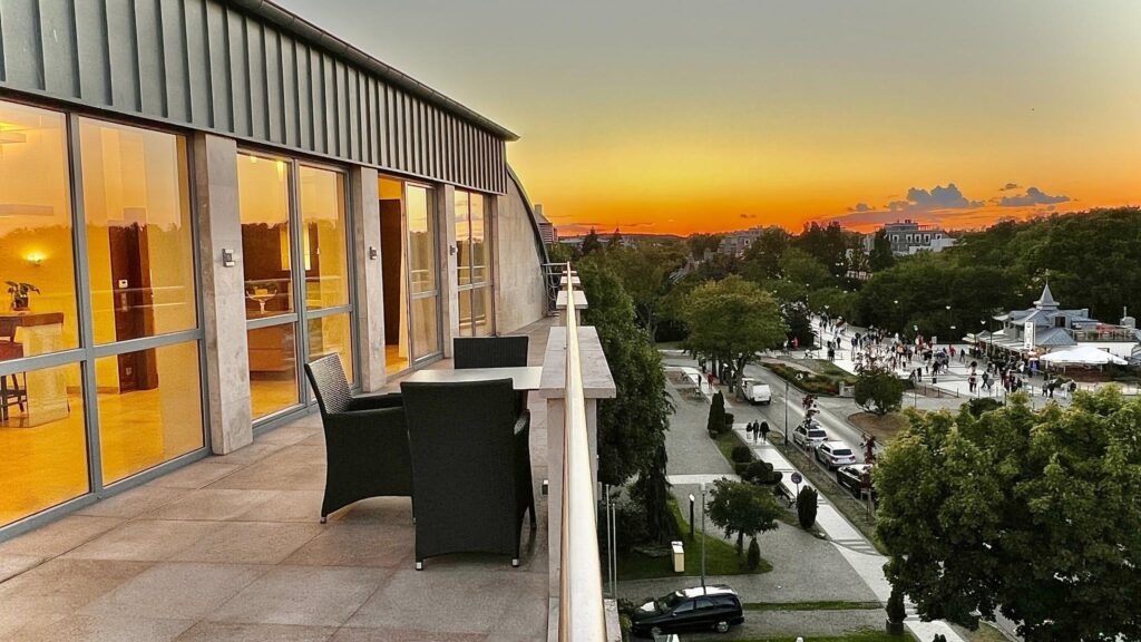 Piękne mieszkanie z Tarasem i Widokiem na Morze. - zdjęcie 3