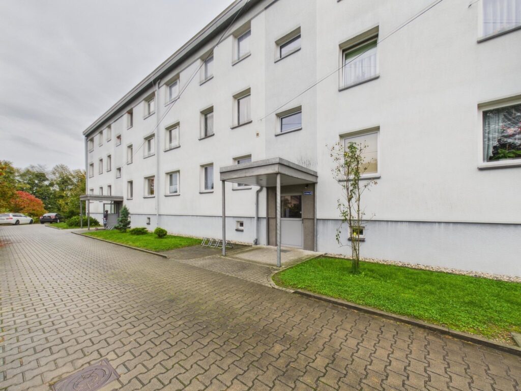 Mieszkanie 4 pokojowe Niemodlin - zdjęcie 1