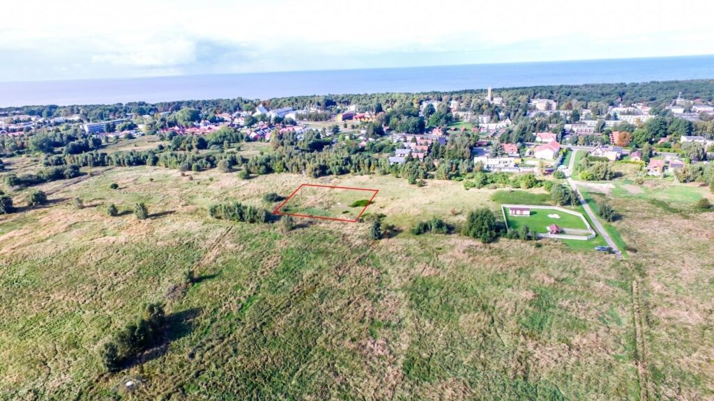 Działka budowlana jednorodzinna w Dźwirzynie - zdjęcie 1