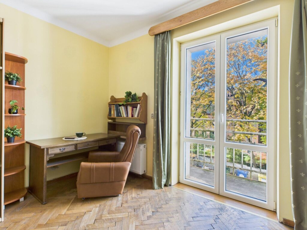 Mieszkanie 73 m² w centrum miasta. - zdjęcie 3