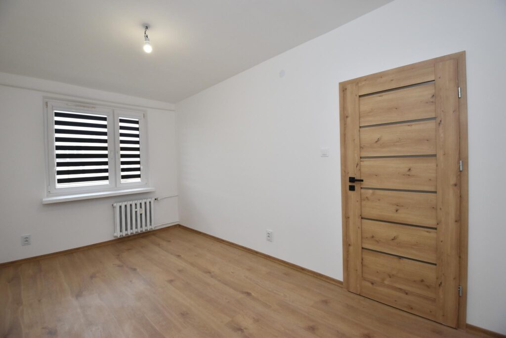 Mieszkanie 3 pokojowe ul. Iłżecka - zdjęcie 3