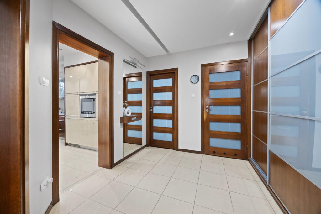 Ząbki Centrum – W pełni umeblowane Mieszkanie. - zdjęcie 9