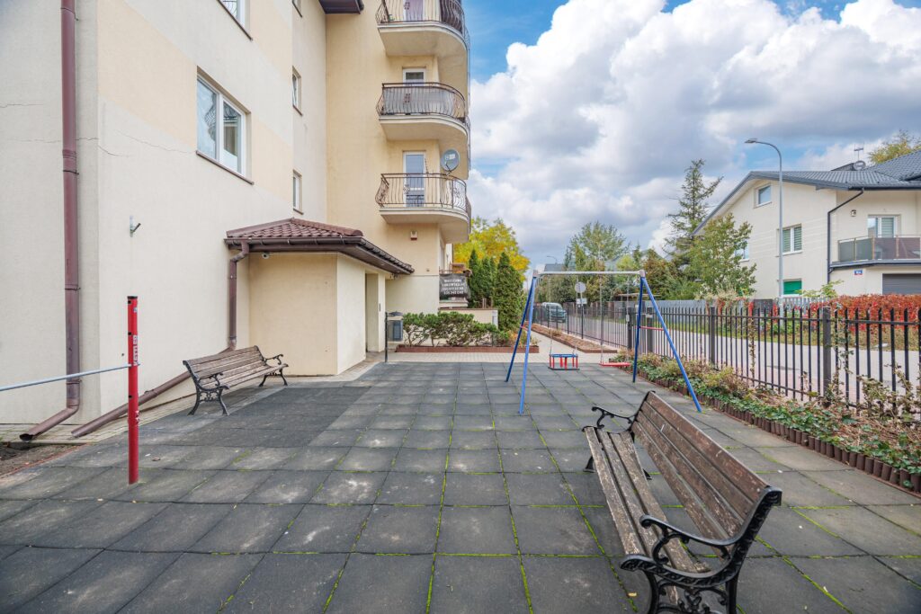 Ząbki Centrum – W pełni umeblowane Mieszkanie. - zdjęcie 16