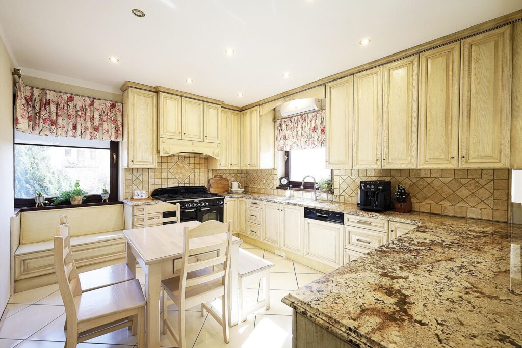 Ekskluzywna rezydencja z basenem do wynajęcia - zdjęcie 5