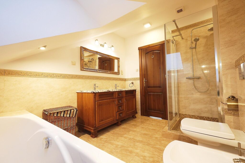 Ekskluzywna rezydencja z basenem do wynajęcia - zdjęcie 16