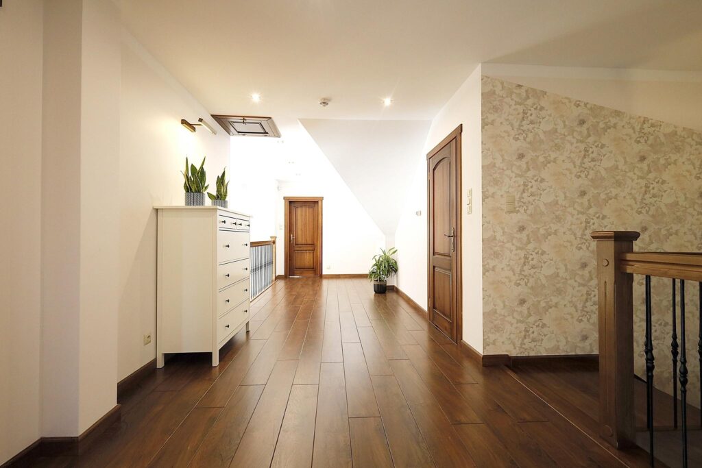 Ekskluzywna rezydencja z basenem do wynajęcia - zdjęcie 17