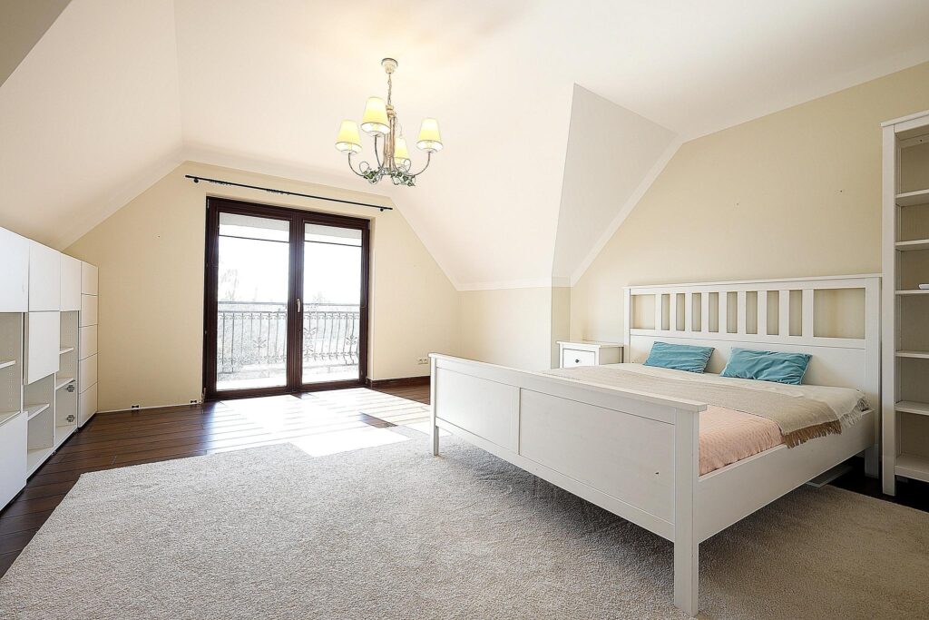 Ekskluzywna rezydencja z basenem do wynajęcia - zdjęcie 20