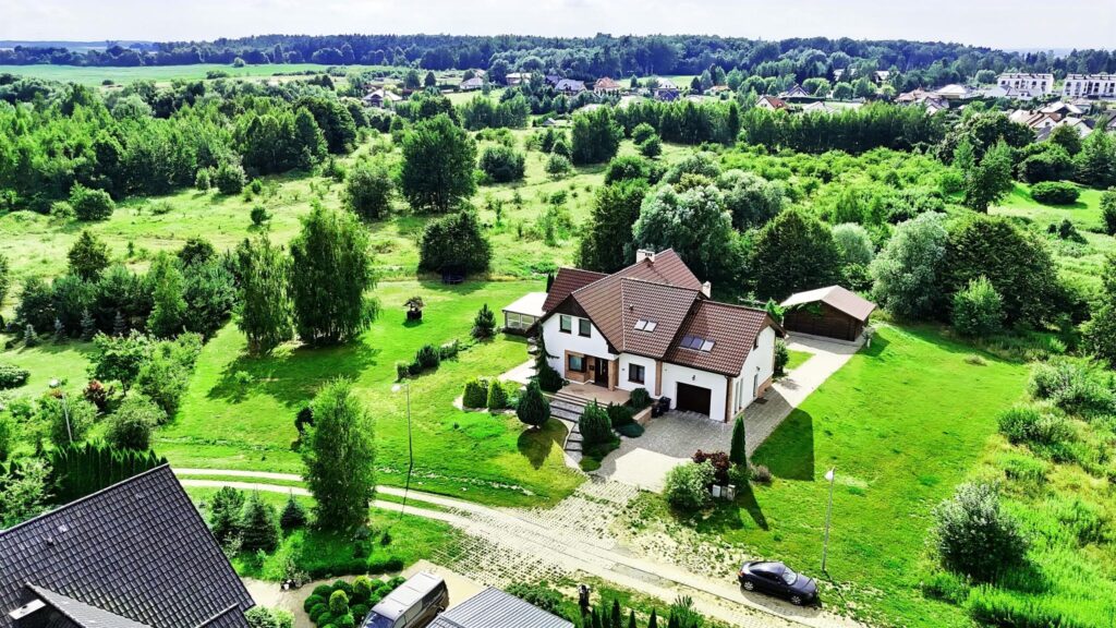 Ekskluzywna rezydencja z basenem do wynajęcia - zdjęcie 31