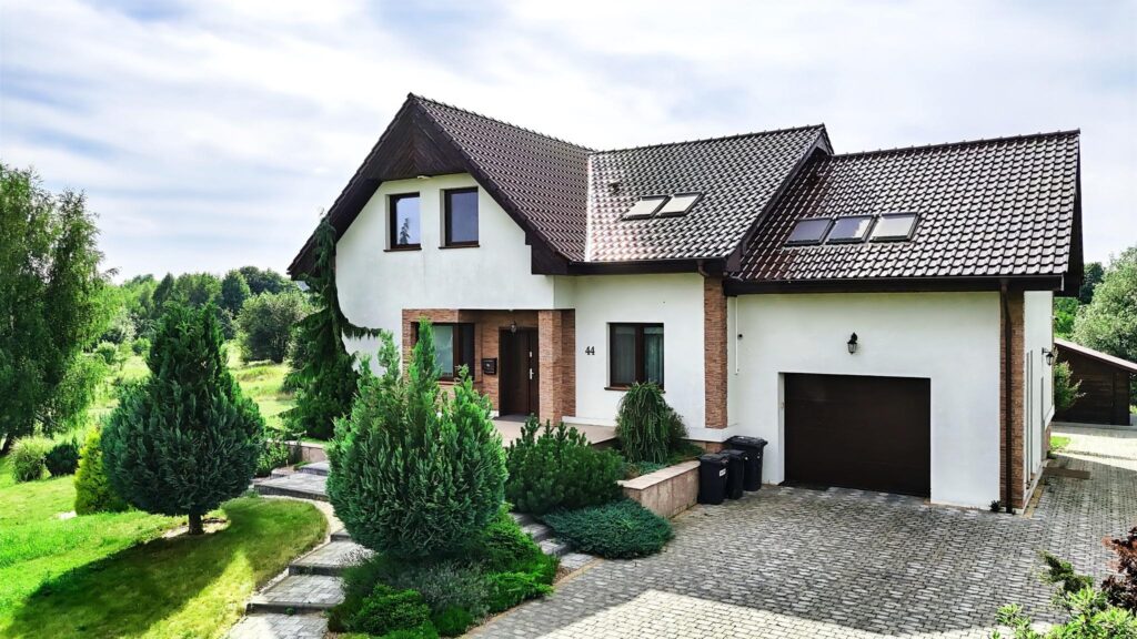 Ekskluzywna rezydencja z basenem do wynajęcia - zdjęcie 36