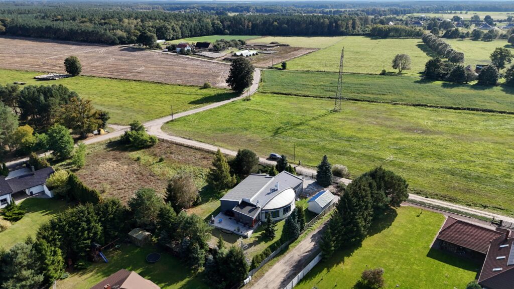 Na sprzedaż dom parterowy w Łaniewie - zdjęcie 35