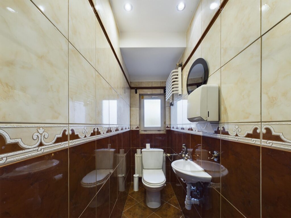 Dom z dużą ilością pokoi, duże możliwości! - zdjęcie 4