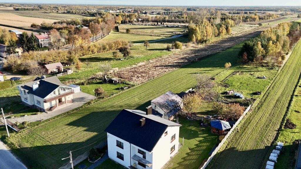 Duża działka budowlano-rolna w zielonej okolicy - zdjęcie 8