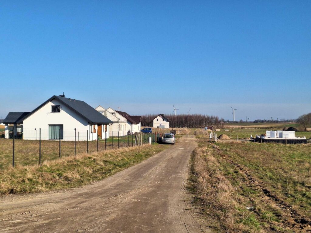 Działka budowlana położona w Dygowie gm. Kołobrzeg - zdjęcie 3