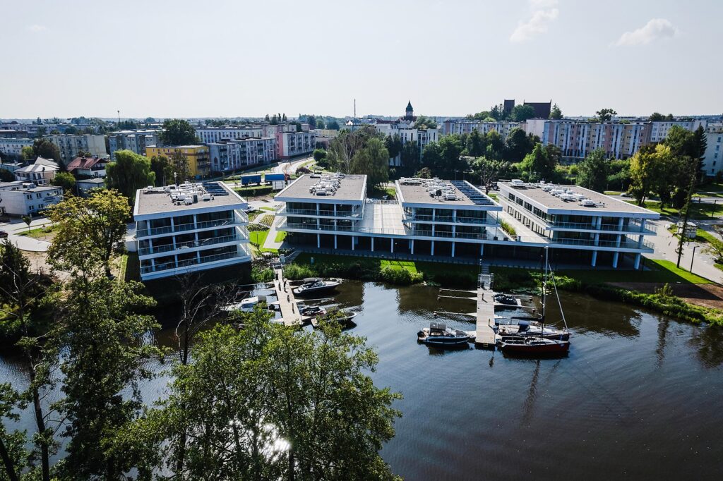 Nowoczesny apartament nad jeziorem - zdjęcie 6