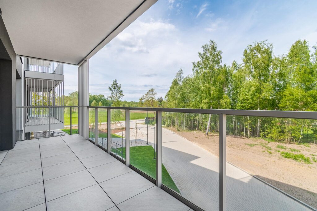 Nowoczesny apartament nad jeziorem - zdjęcie 5