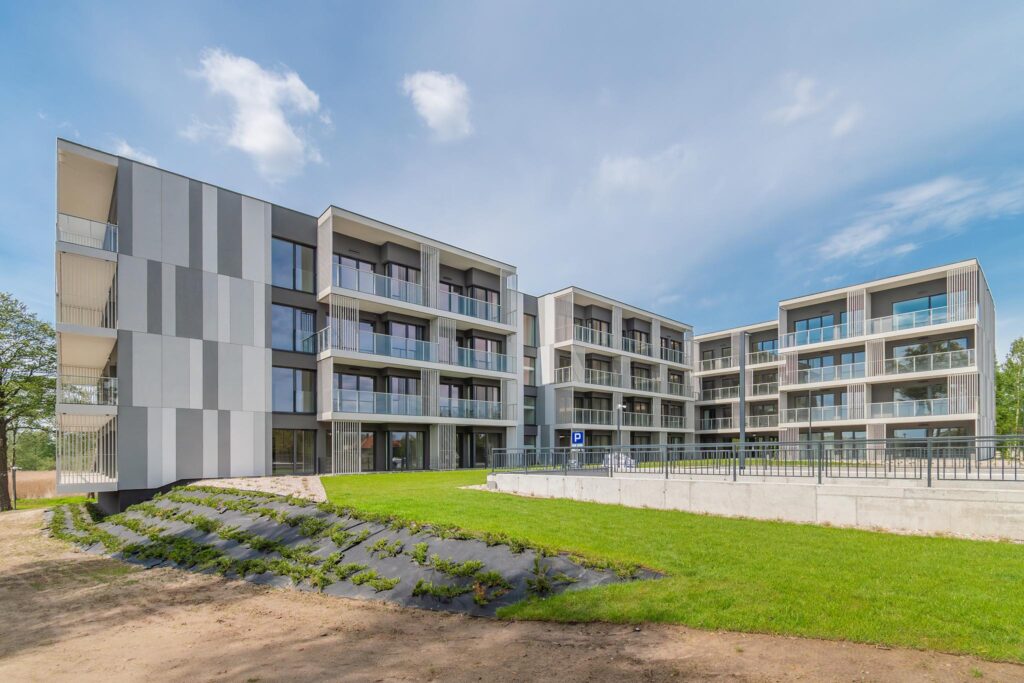 Gotowy do wprowadzenia apartament nad jeziorem - zdjęcie 27