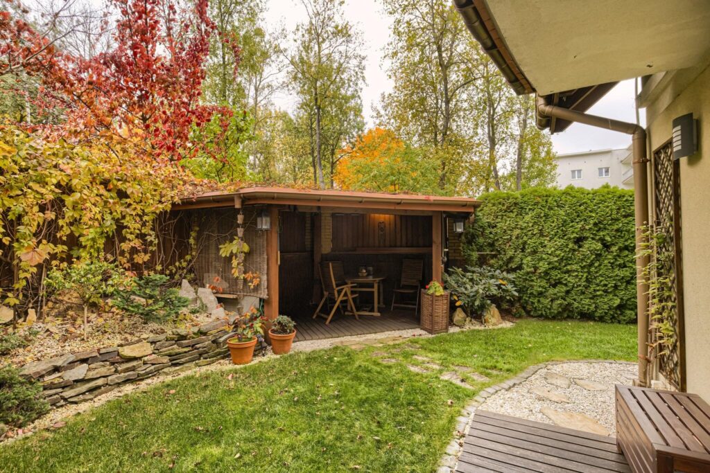 Dom w otoczeniu zieleni. - zdjęcie 29