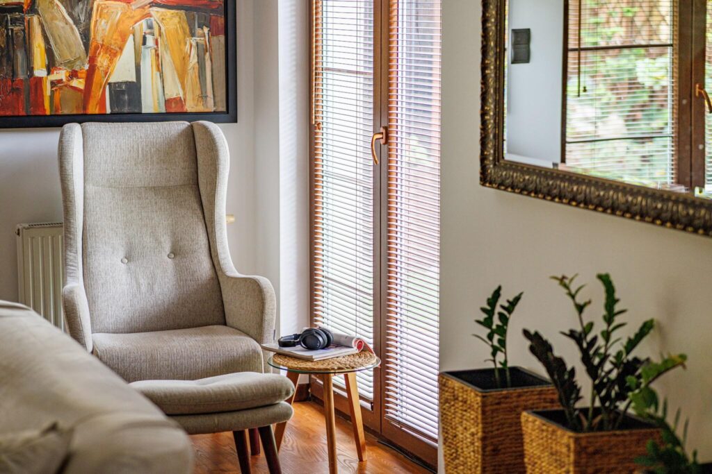 Dom w otoczeniu zieleni. - zdjęcie 8