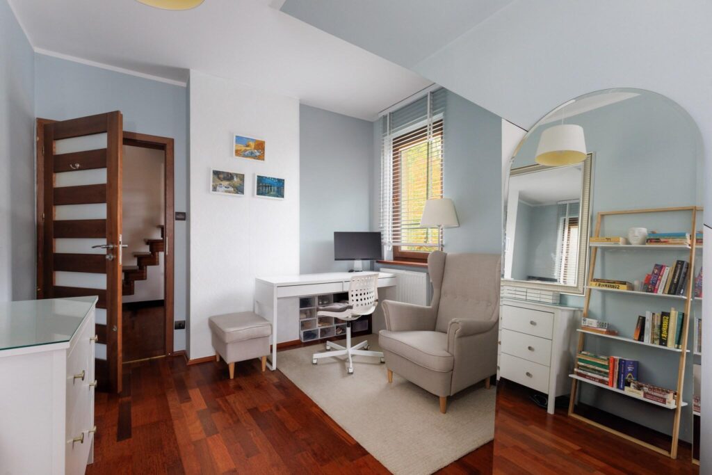 Dom w otoczeniu zieleni. - zdjęcie 10