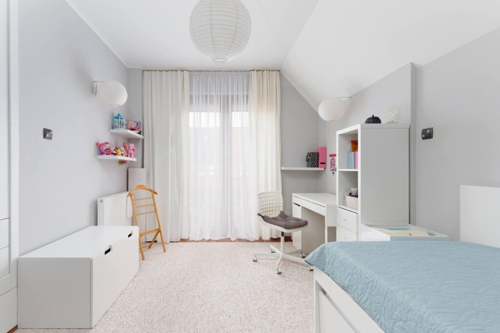 Dom w otoczeniu zieleni. - zdjęcie 12