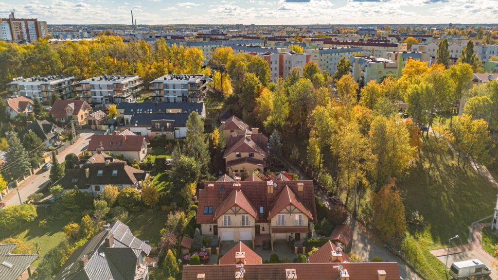 Dom w otoczeniu zieleni. - zdjęcie 38