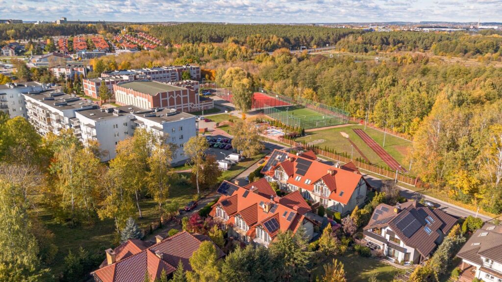 Dom w otoczeniu zieleni. - zdjęcie 40