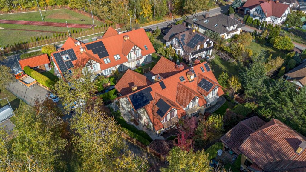 Dom w otoczeniu zieleni. - zdjęcie 43