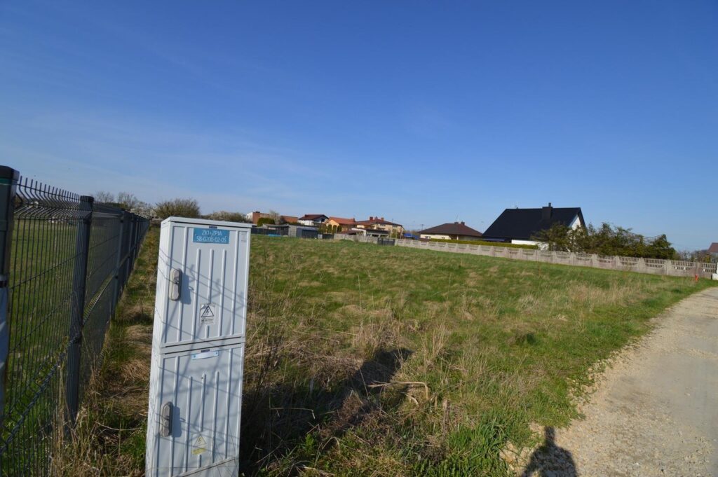 Działka budowlana 1646 m2 Zawady k. Bełchatowa - zdjęcie 8