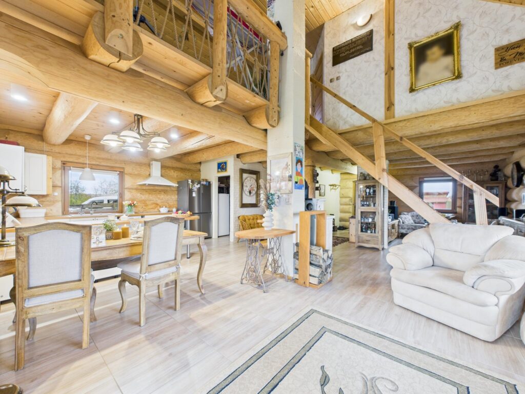 Dom z bali 150m² oraz duża działka 4 ha - zdjęcie 4