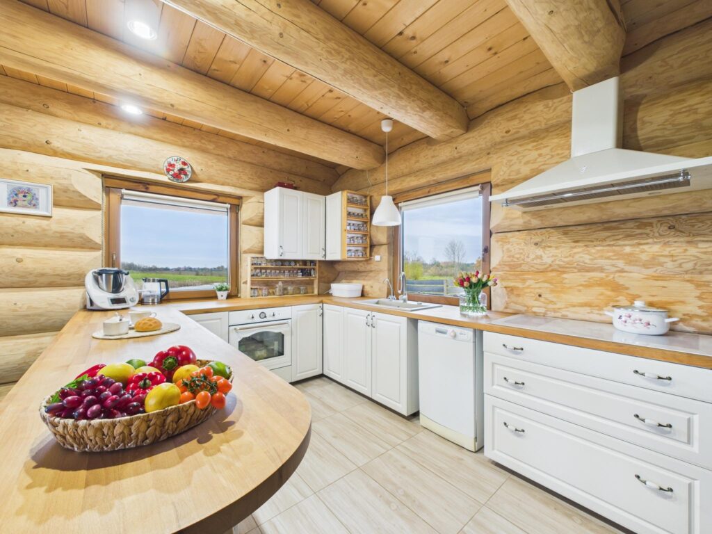 Dom z bali 150m² oraz duża działka 4 ha - zdjęcie 5