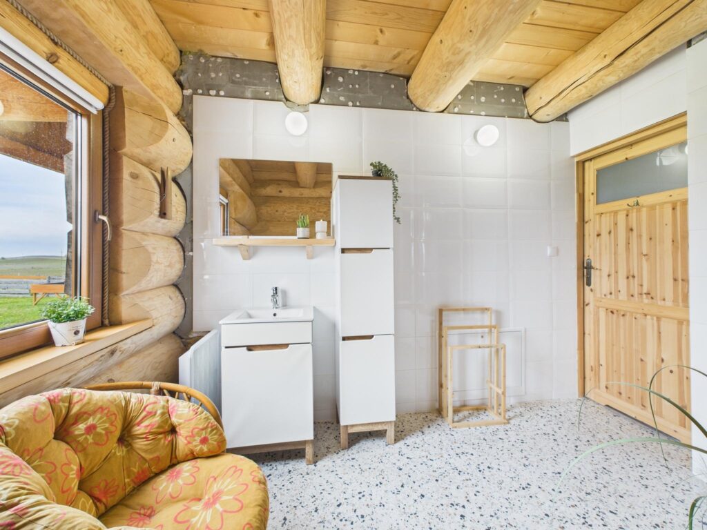 Dom z bali 150m² oraz duża działka 4 ha - zdjęcie 8