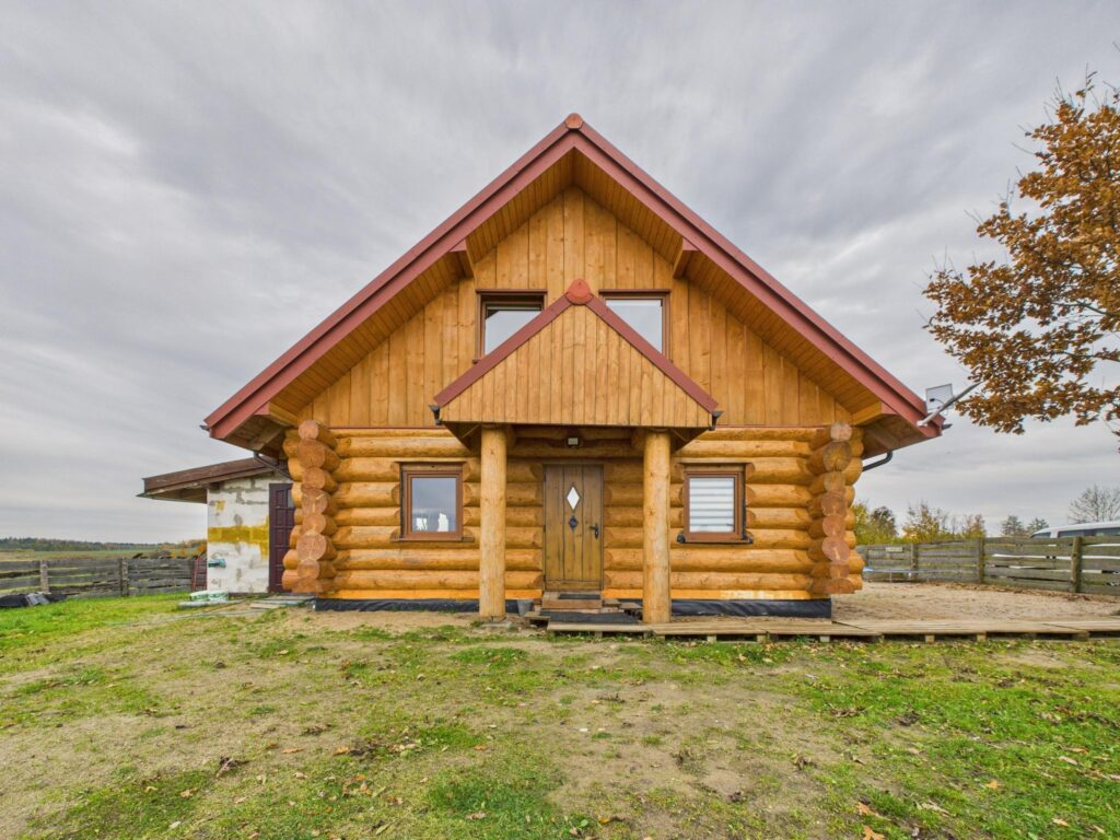 Dom z bali 150m² oraz duża działka 4 ha - zdjęcie 17