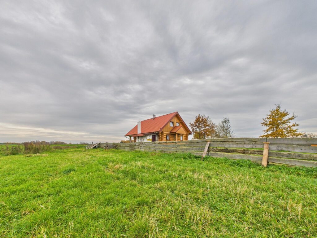 Dom z bali 150m² oraz duża działka 4 ha - zdjęcie 21