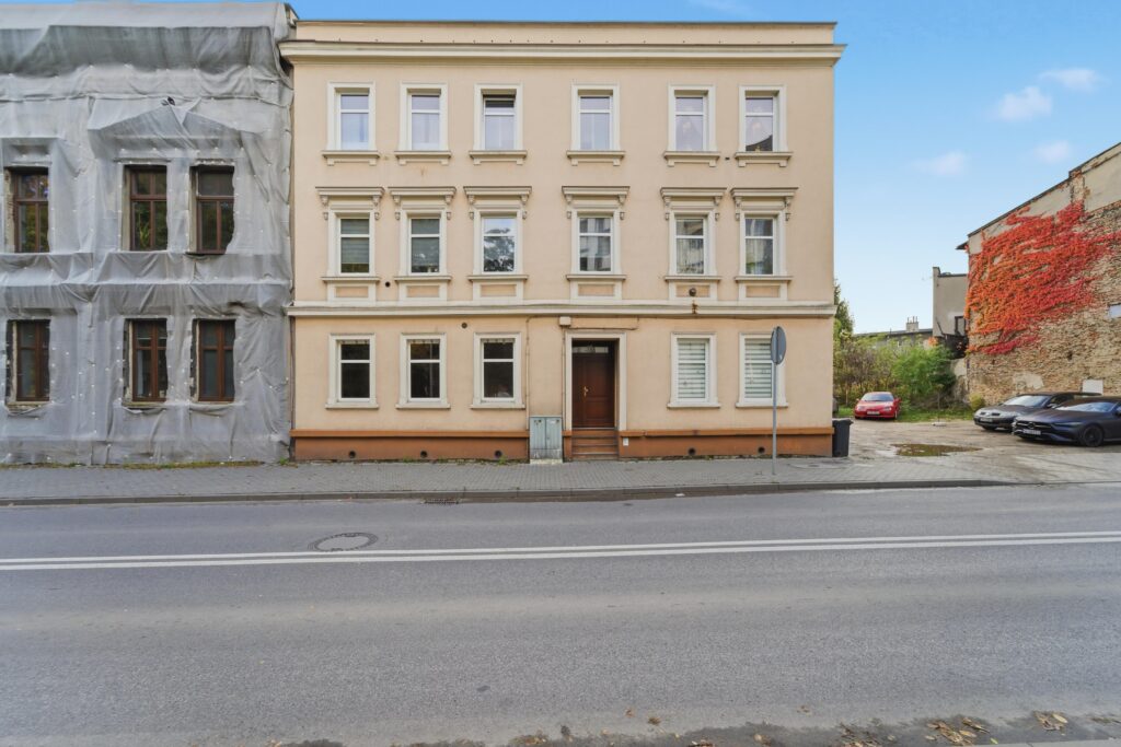 Kamienica w centrum miasta - zdjęcie 1