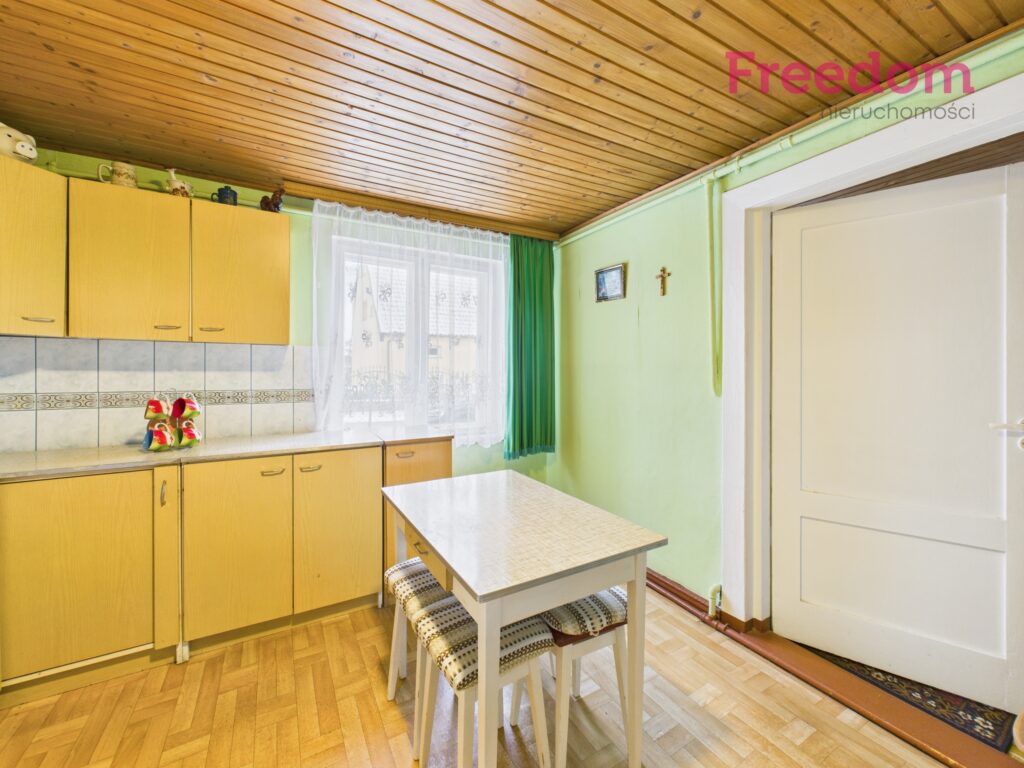 Dom z dużą działką i ogromnym potencjałem. - zdjęcie 3